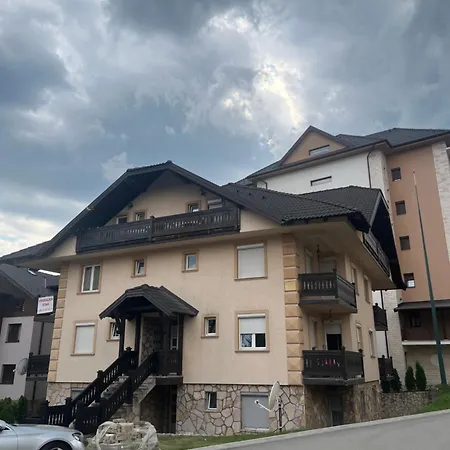 Calendula 公寓 兹拉蒂博尔